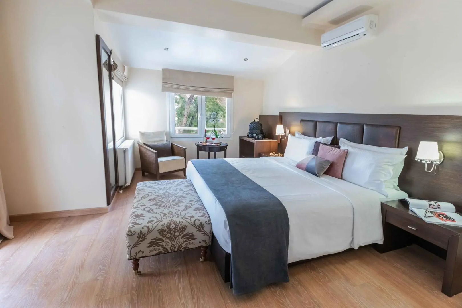 Sani Seaside Luxury-Private Pool Retreat for 21ppl