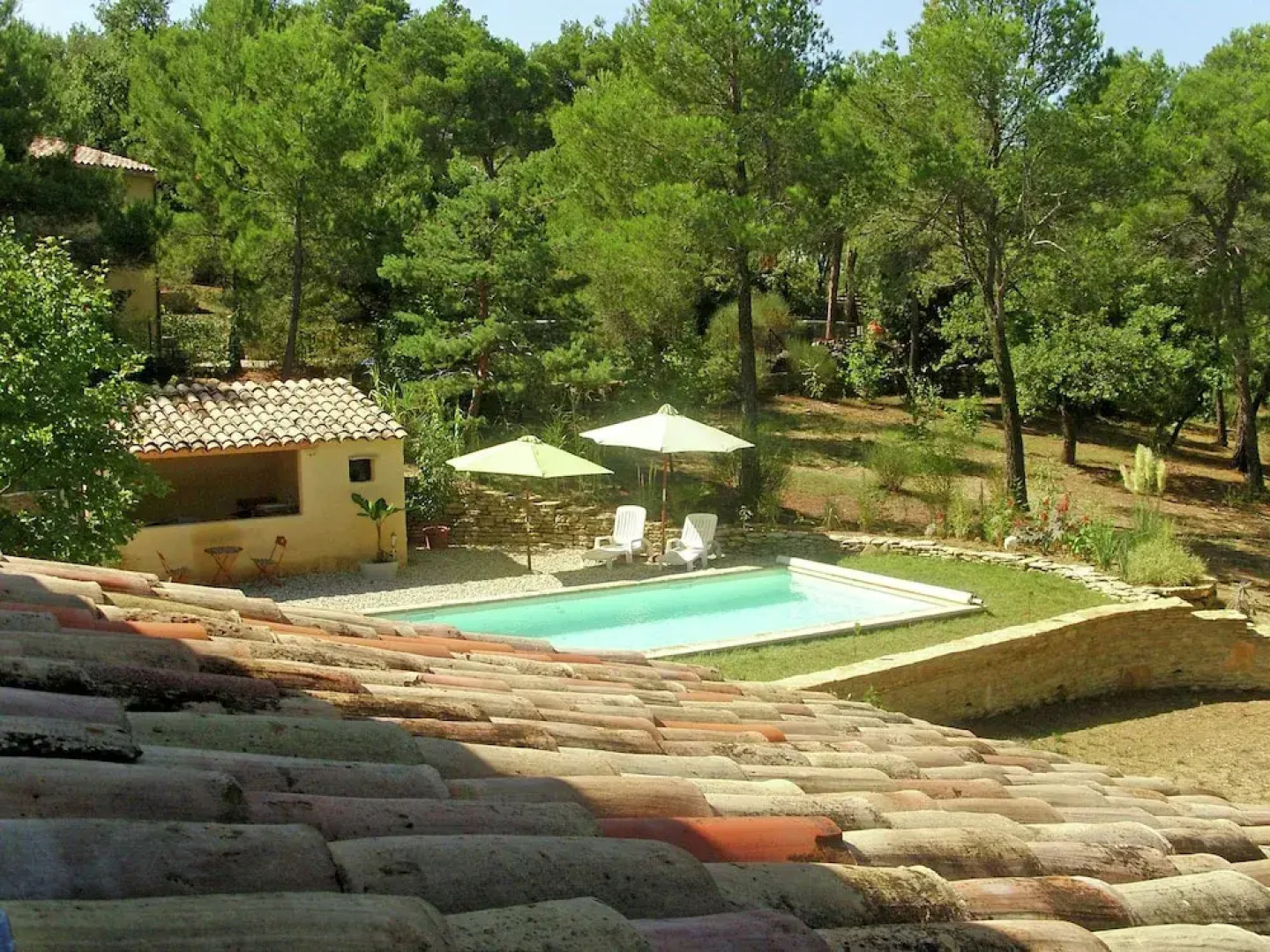 Cozy Holiday Home in Faucon With Swimming Pool