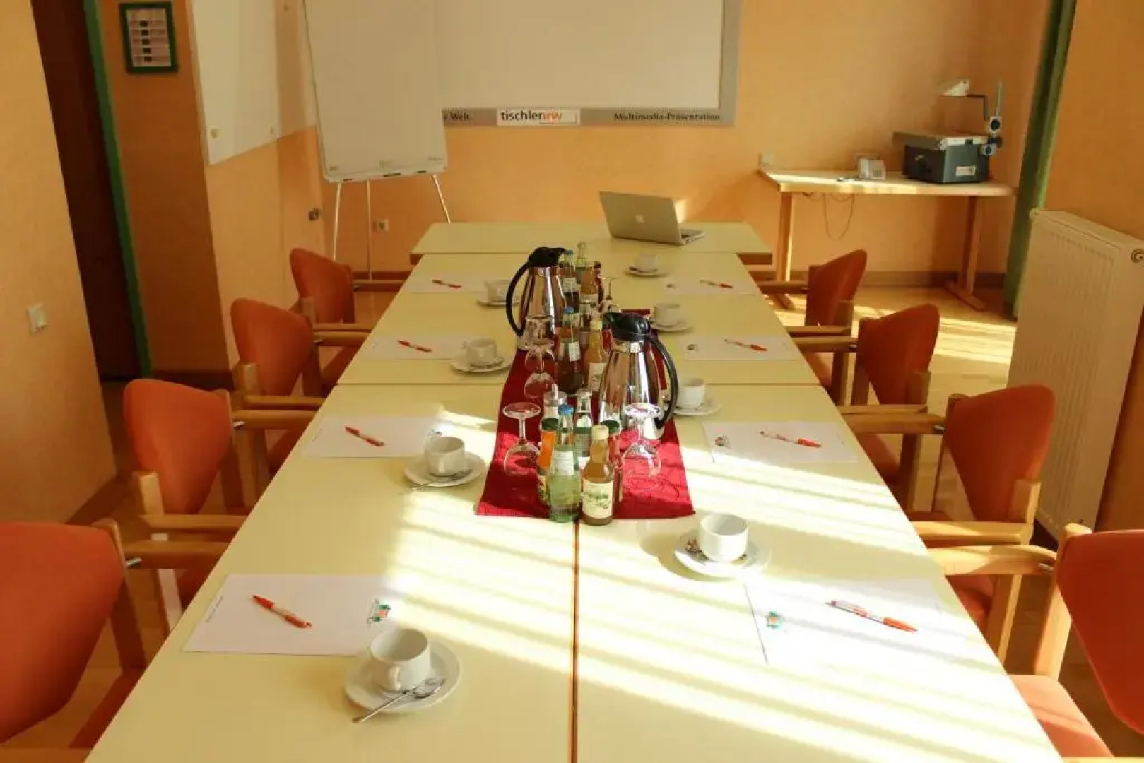 An der Persil-Uhr Stadt-Gut-Hotel