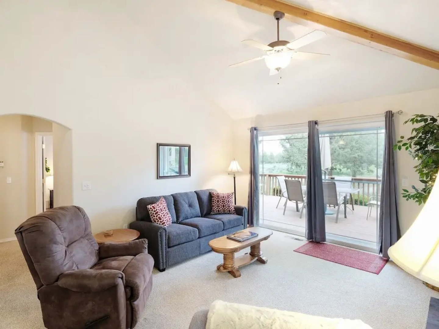 860 Golden Pheasant Drive Townhouse 3 Bedrooms 2.5 Bathrooms Townhouse