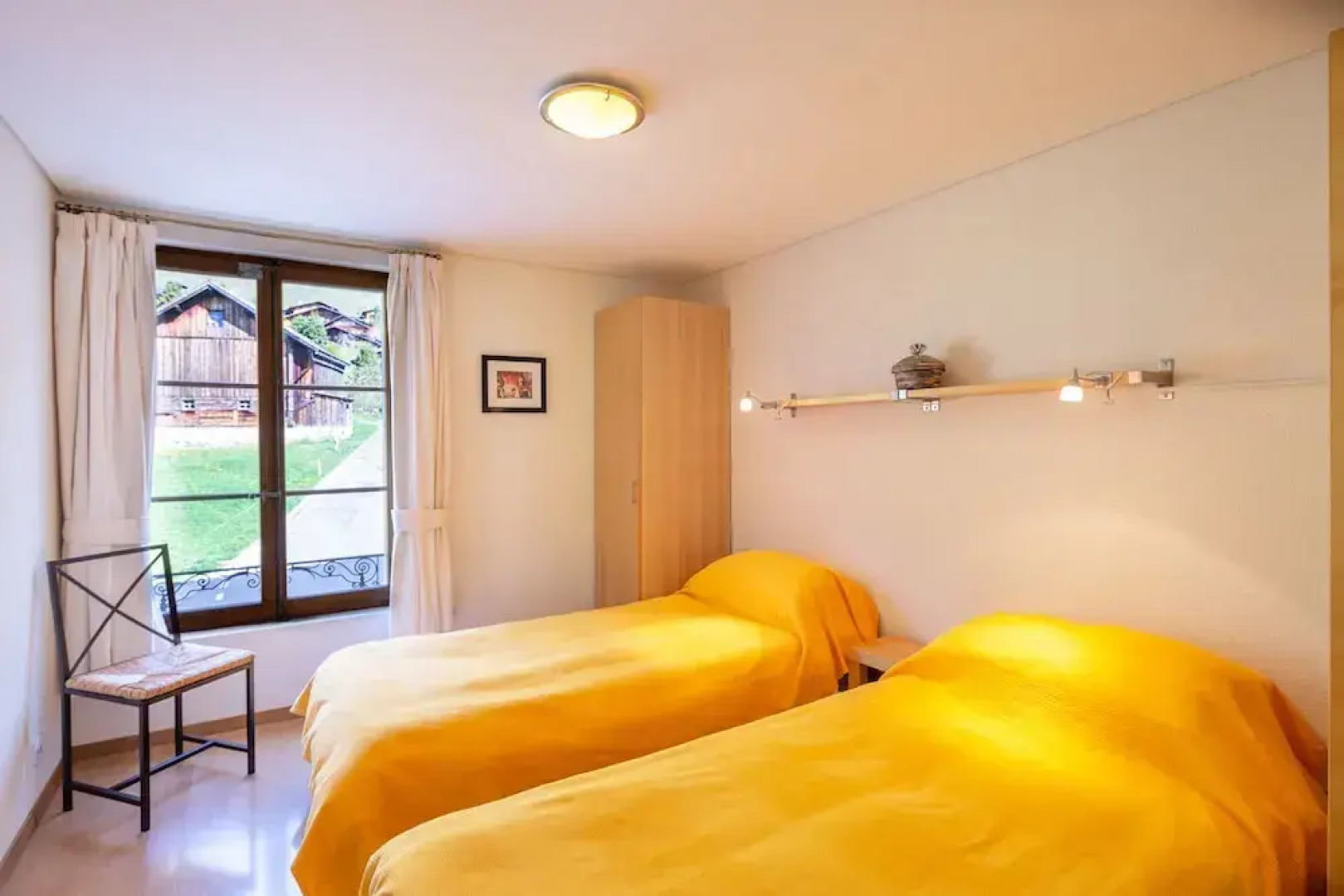 Alpine Apartment With Stunning Views