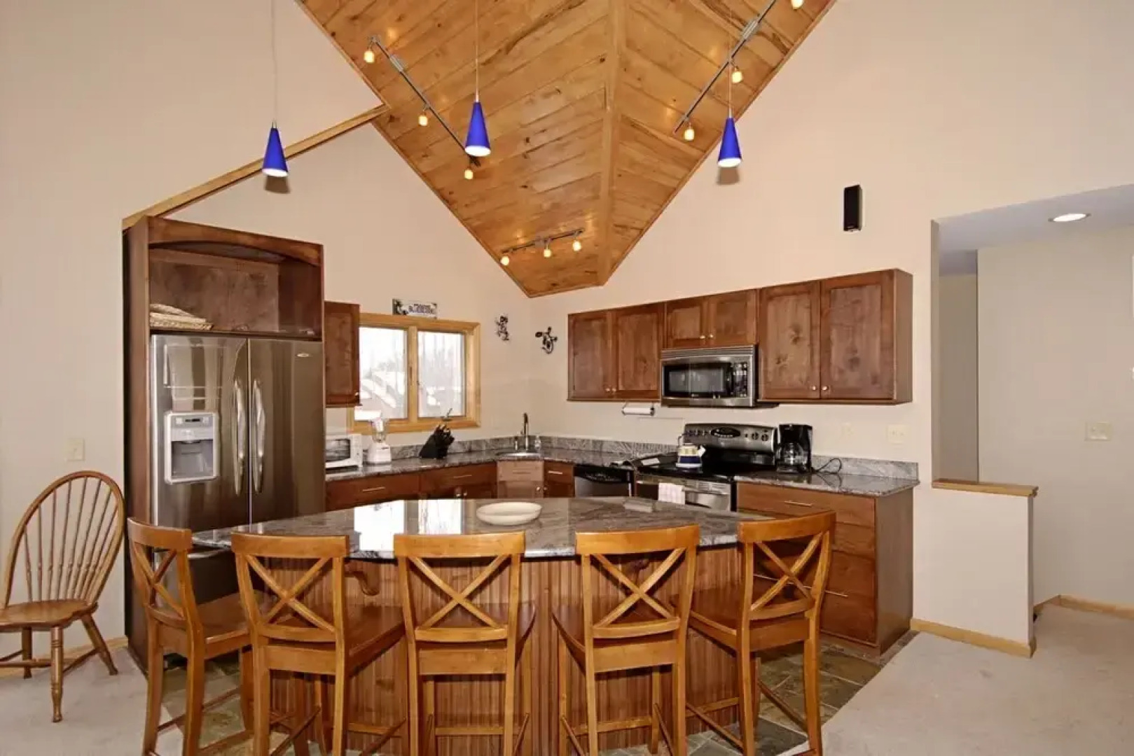 On-A-Whim - 5 Br Home