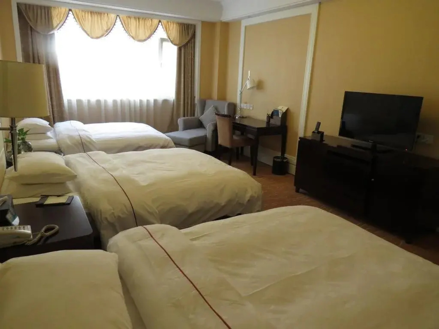 Inzone Galand Hotel Taian