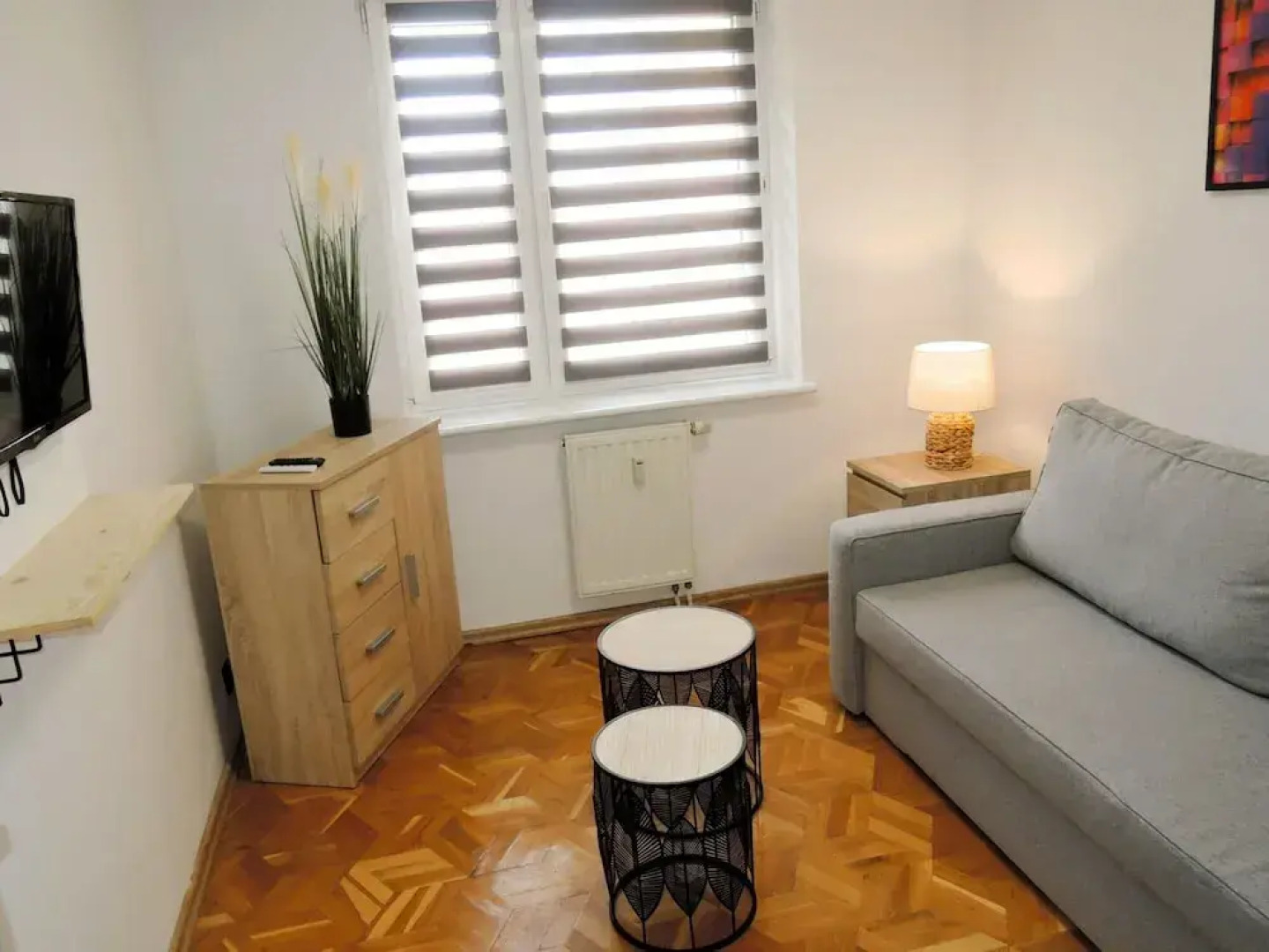 Large Holiday Apartment With a Garden in Stepnica