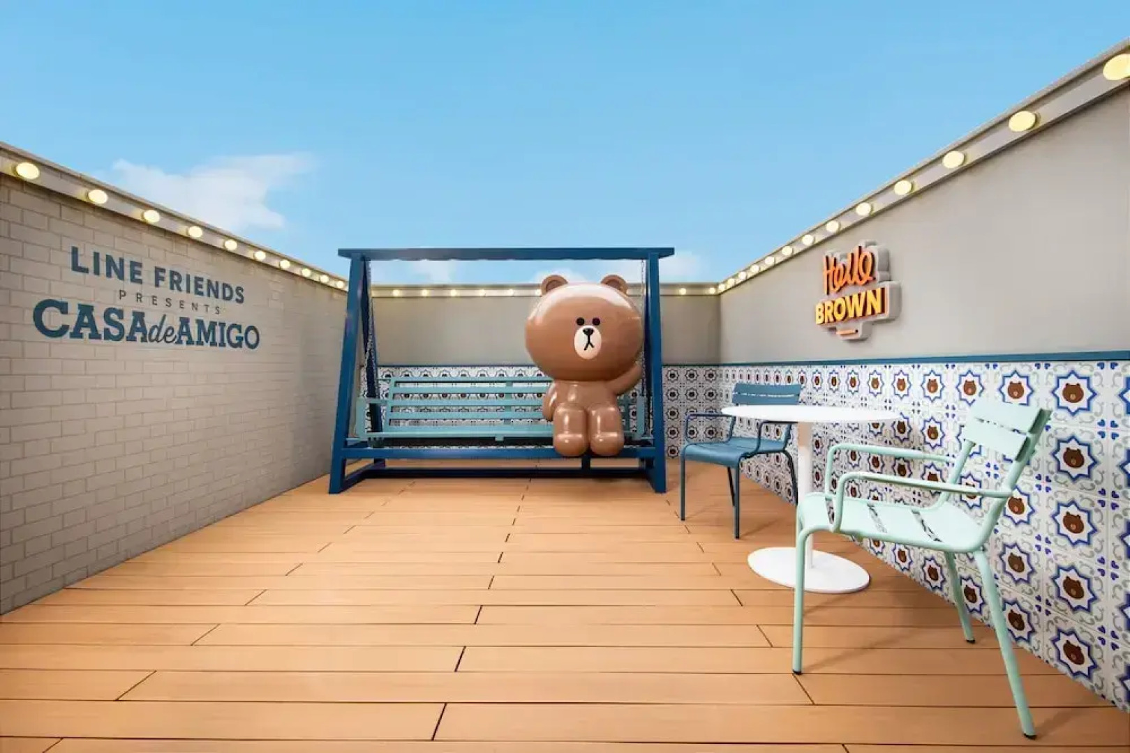 Line Friends Presents Casa De Amigo