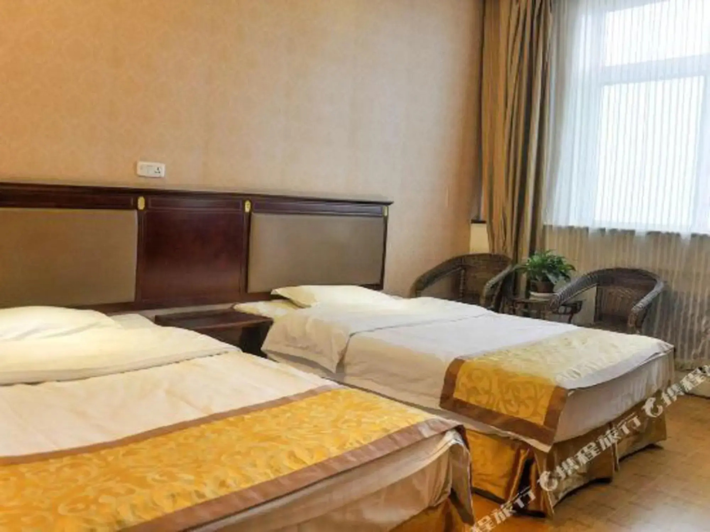 Puguo Business Hotel