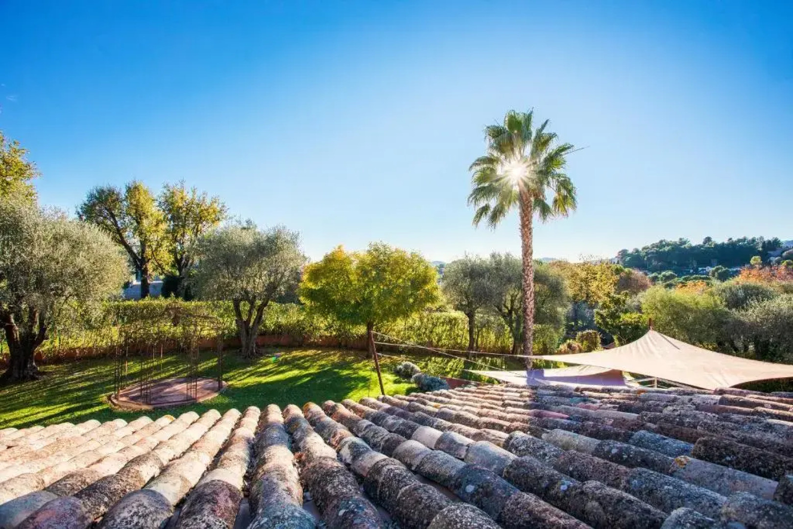 Serene Luxurious Hillside Villa Near Cannes