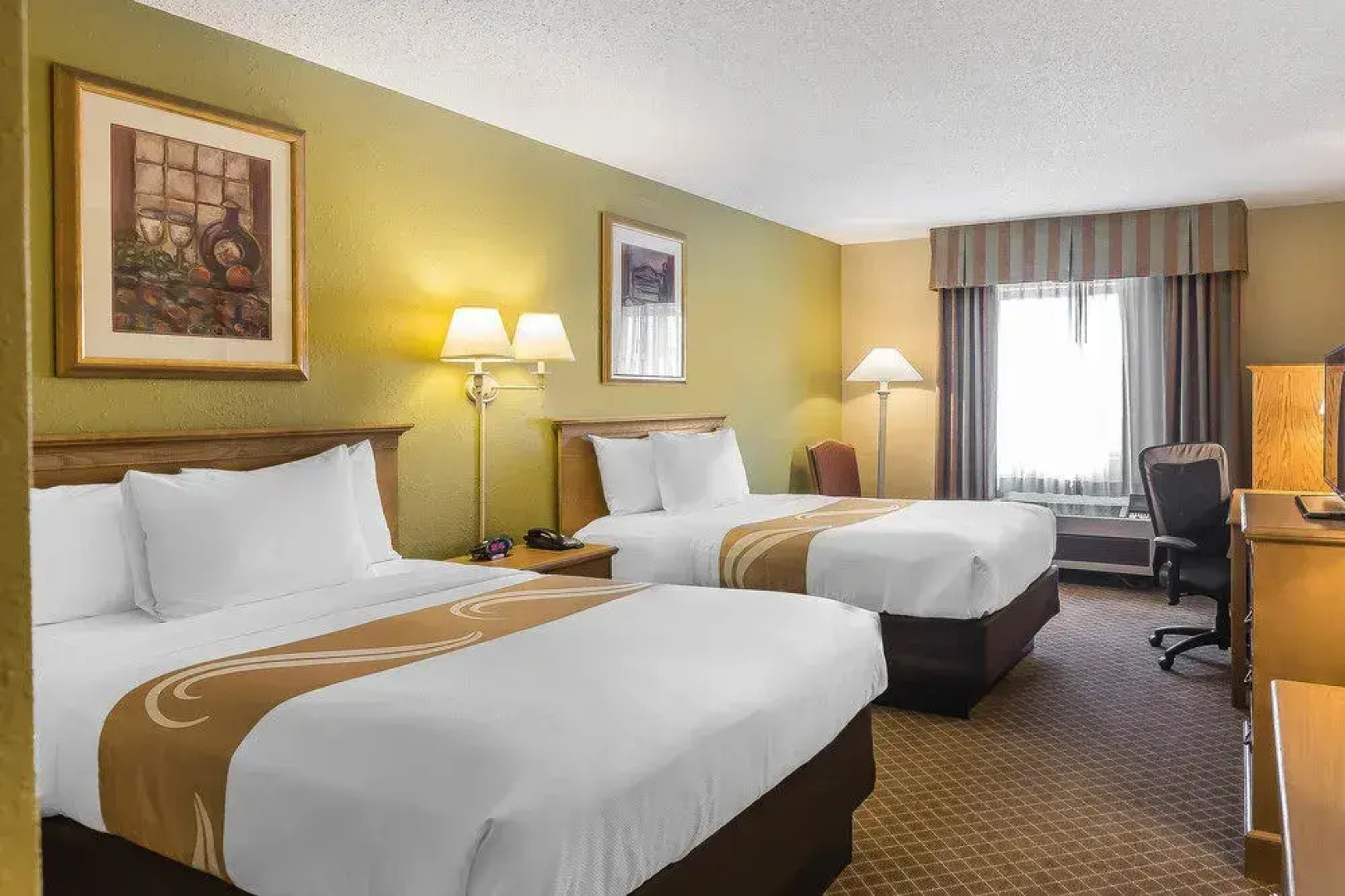 Holiday Inn Express Perrysburg (i-75)