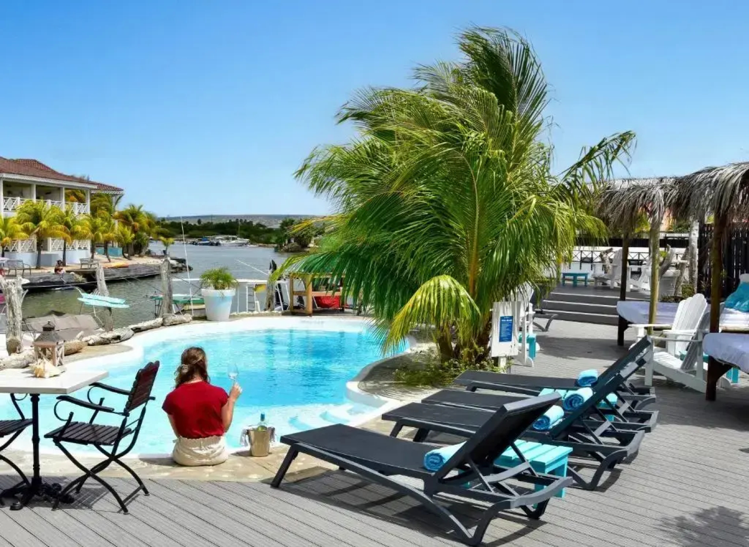 Ocean Breeze Bonaire Apartments