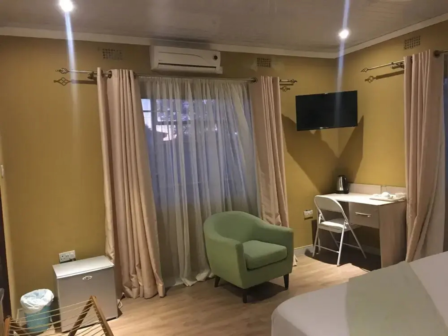 Flower Inn Guest House