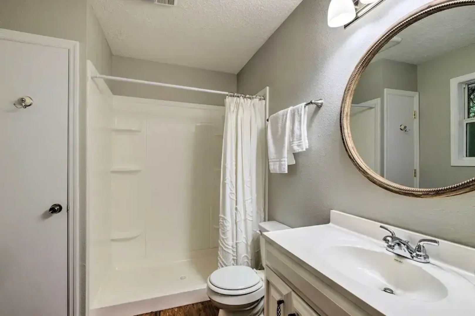 Cozy Ocala Home w/ Porch < 1 Mi to Downtown!