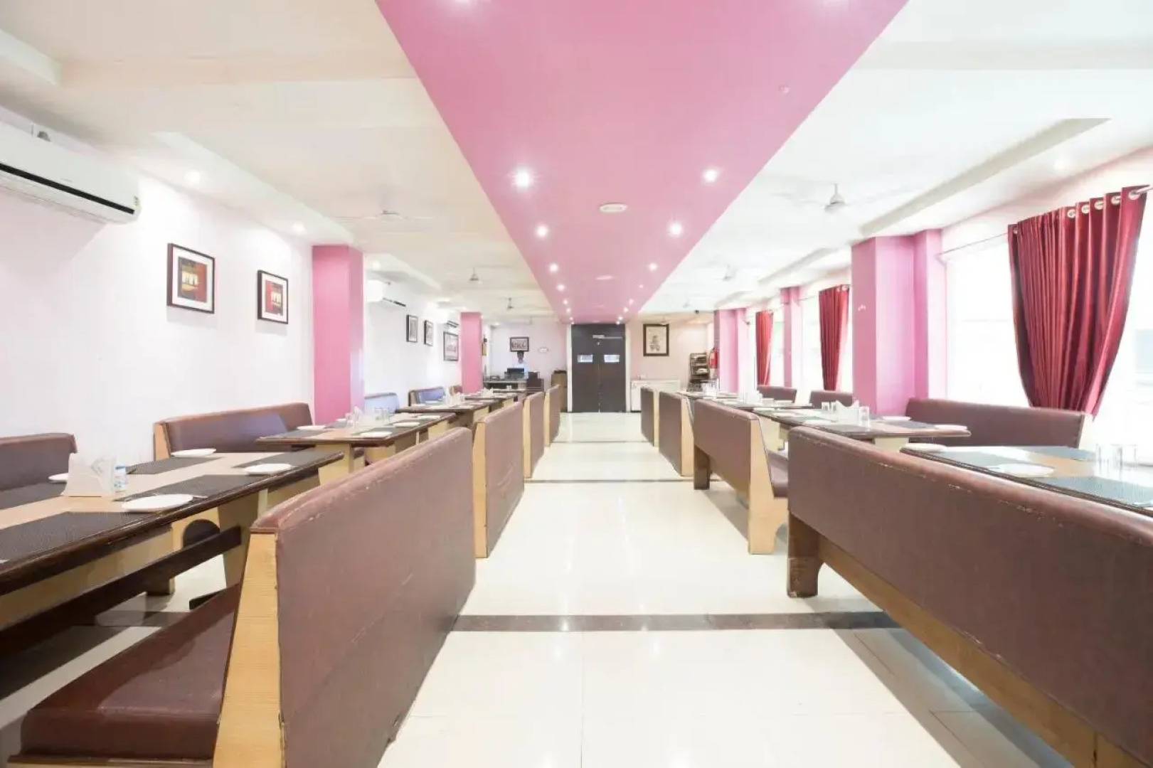 Hotel Nakshatra
