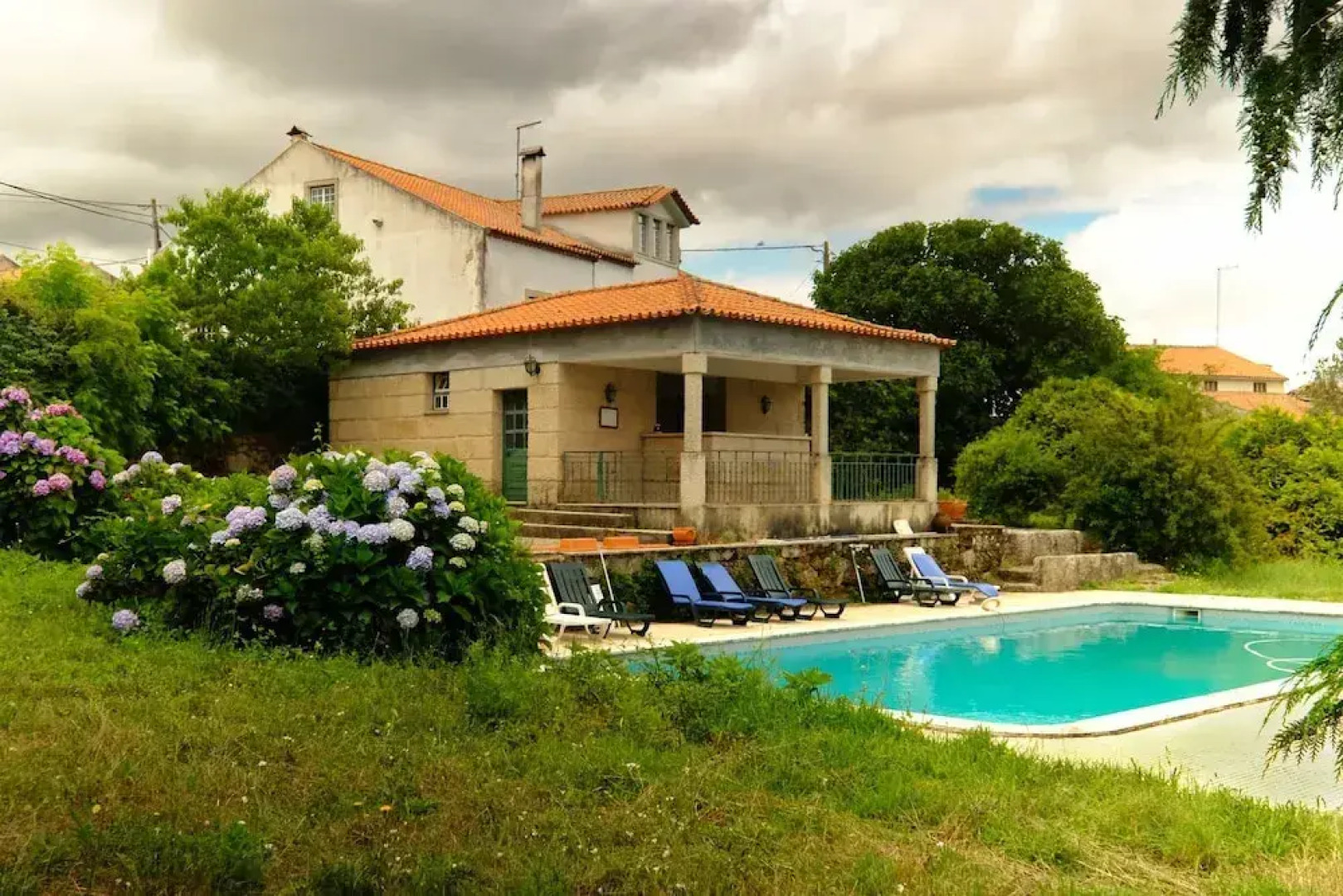 Rustic Terrace2 Bedrooms Farm House