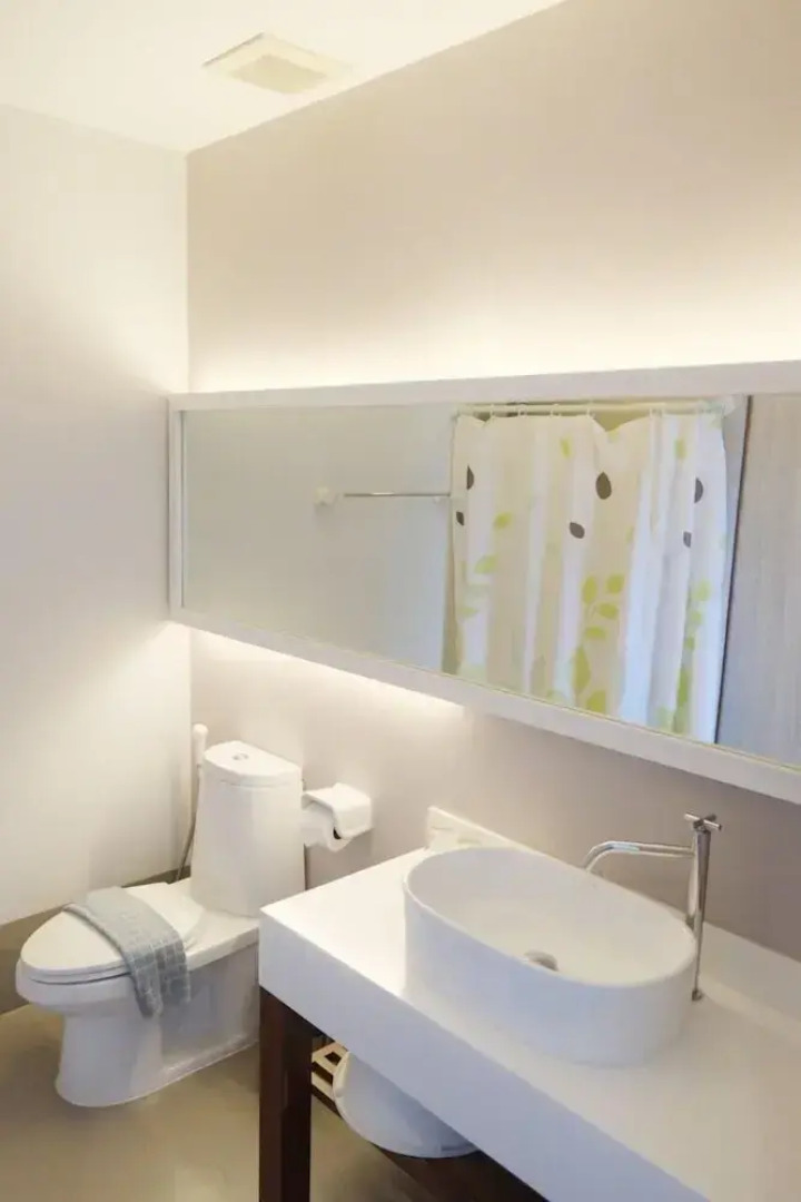 The Sea Condominium A22