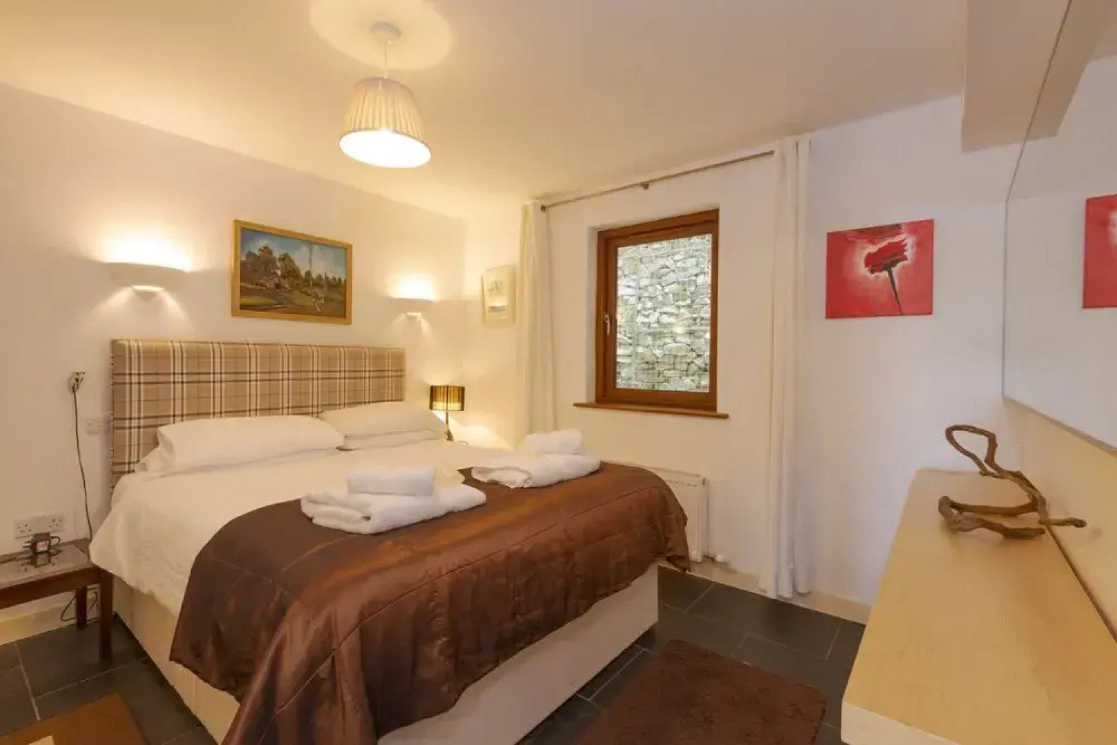 White Lodge Apartment