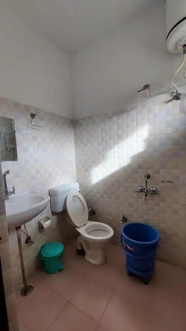 The Lost Hostels-Bir - Landing Site