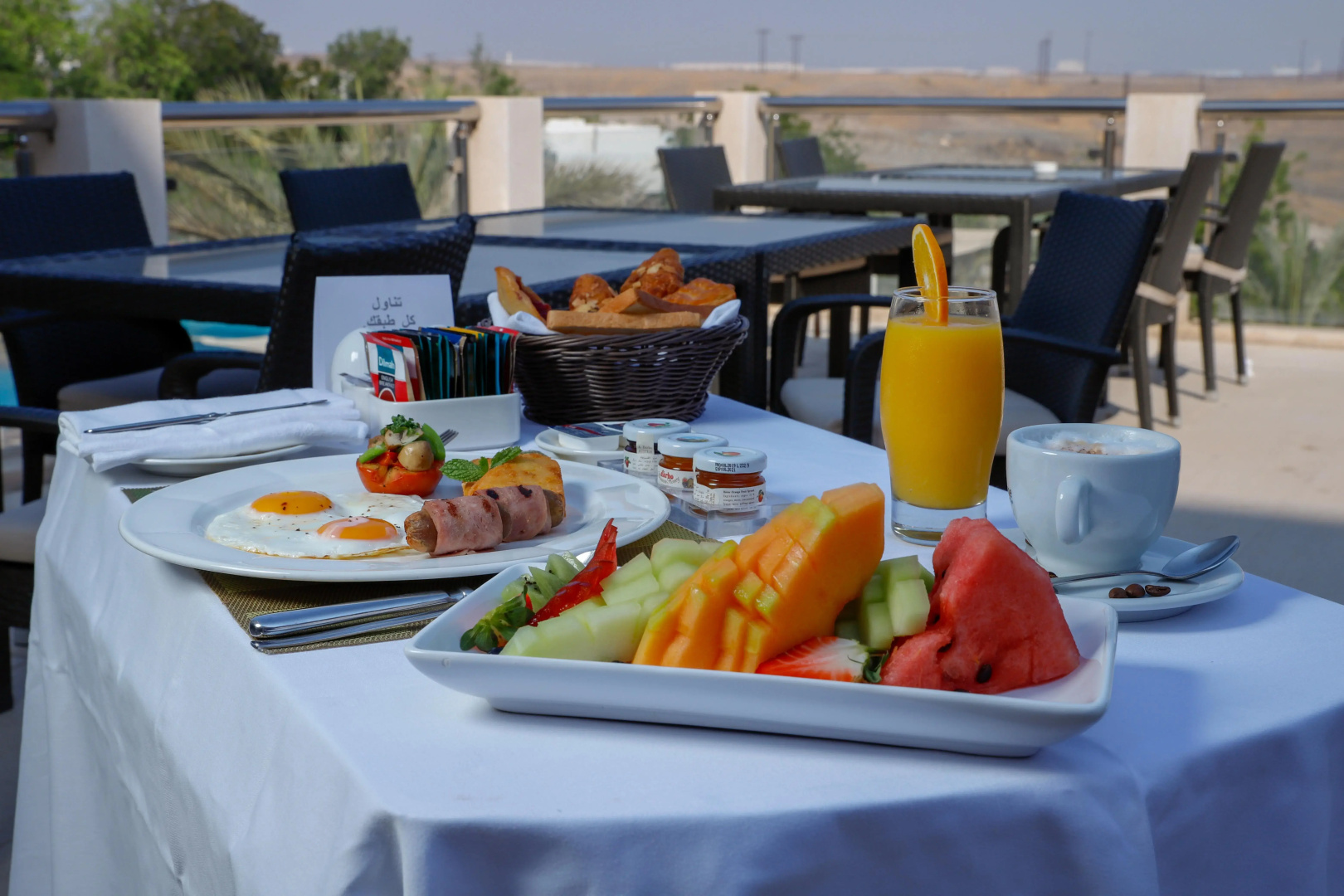 Отель Crowne Plaza Sohar by IHG