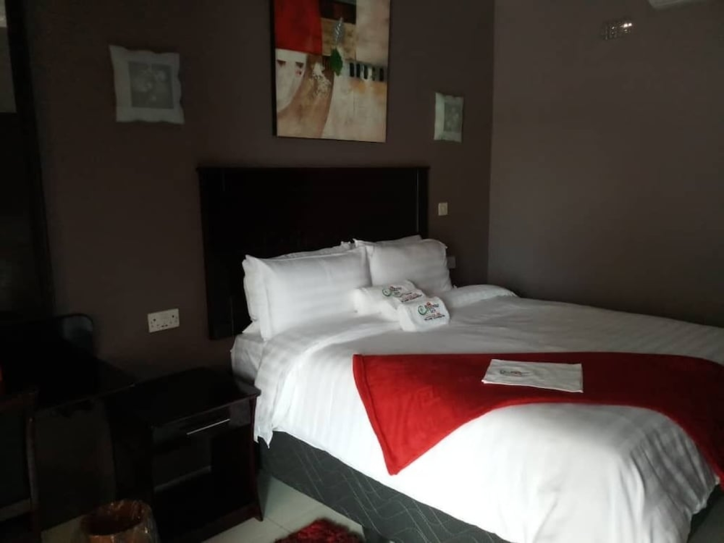 Bonjour Inn Guest House