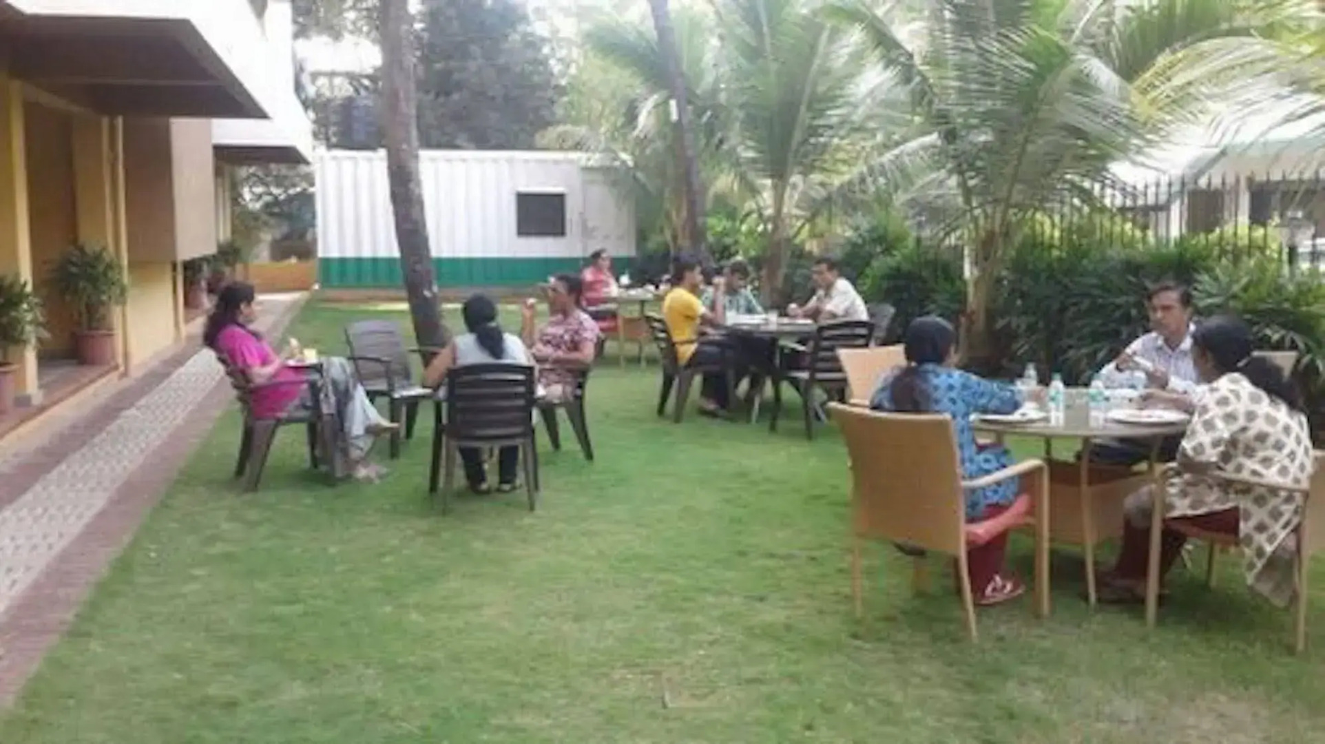 Veera Strand Park Serviced Apartments