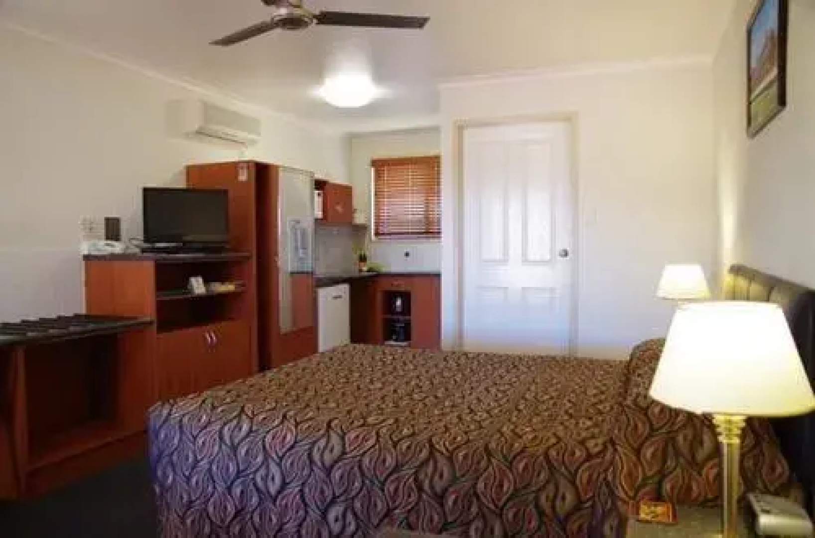 Stannum Lodge Motor Inn