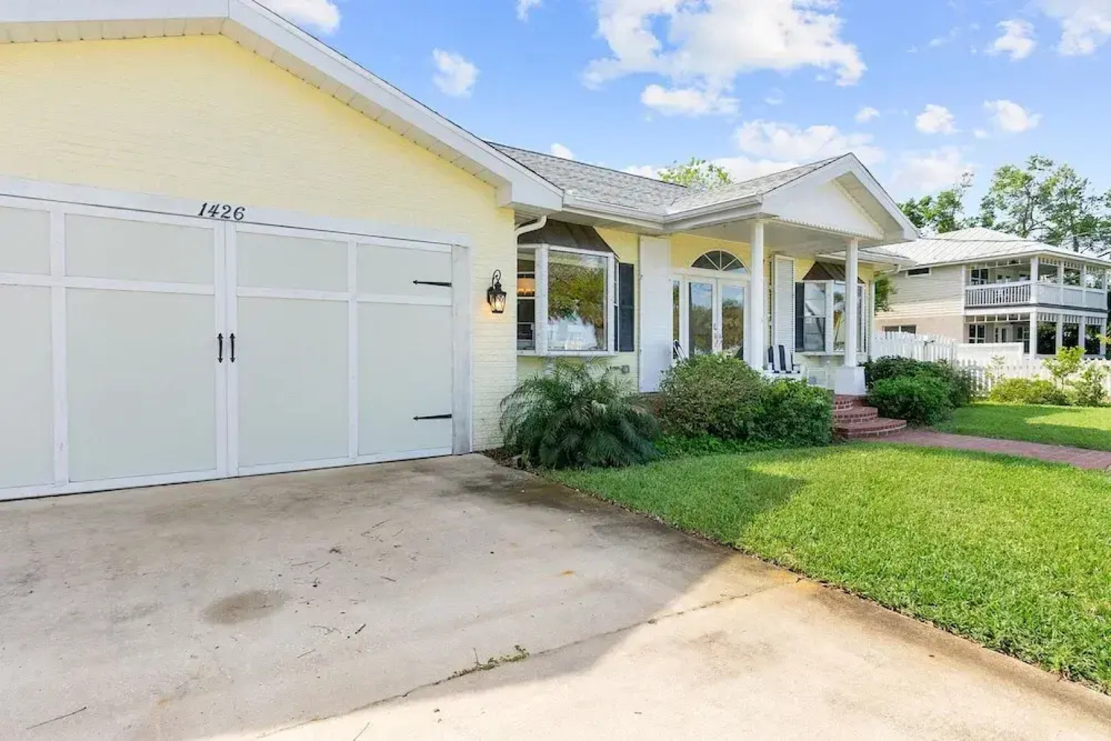 Waterfront 4 Bed House Daytona Beach FL