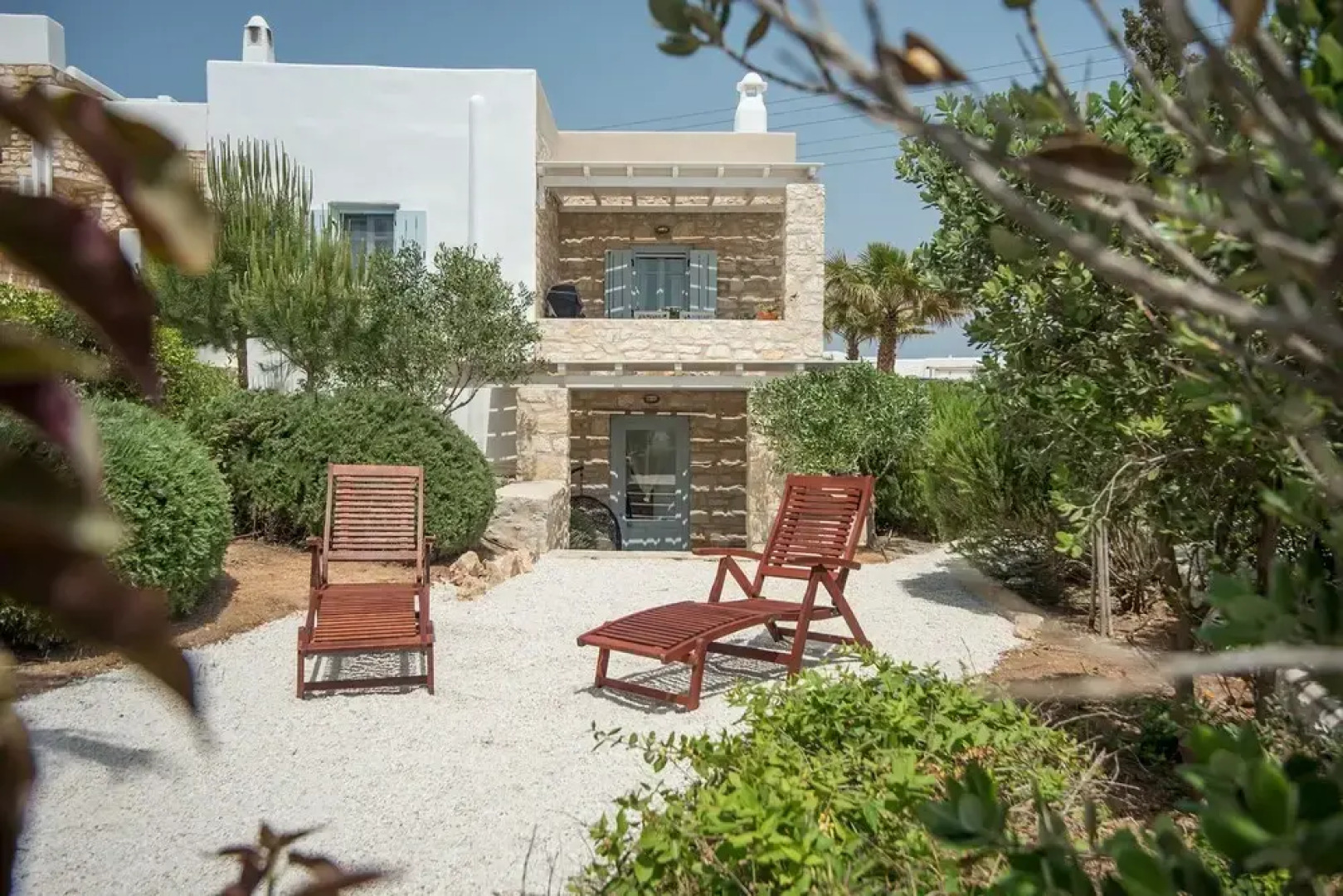 Errieta House · Eclectic island villa - gorgeous sea views, garden