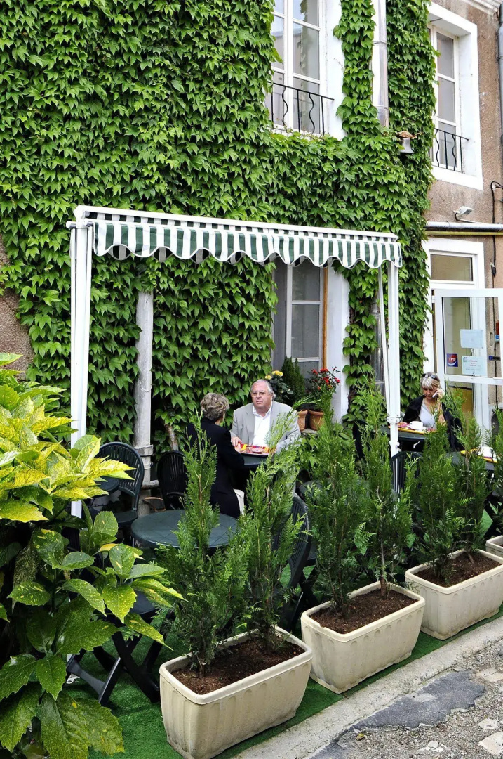 Citôtel le Plat dEtain