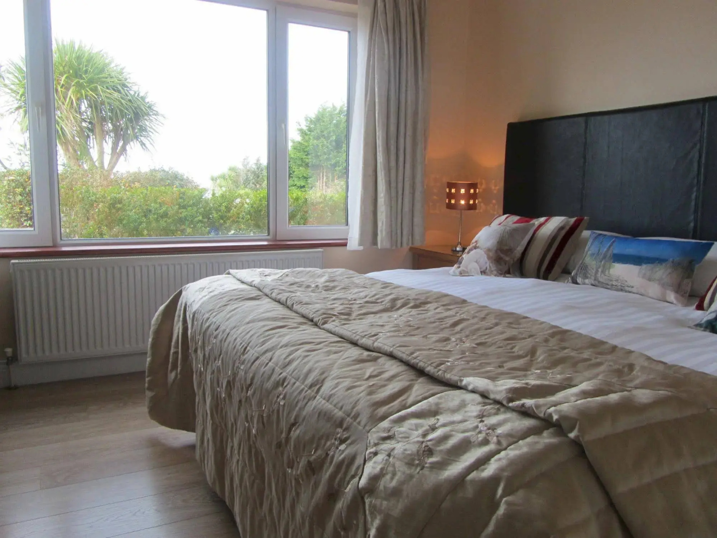Edencrest Bed & Breakfast