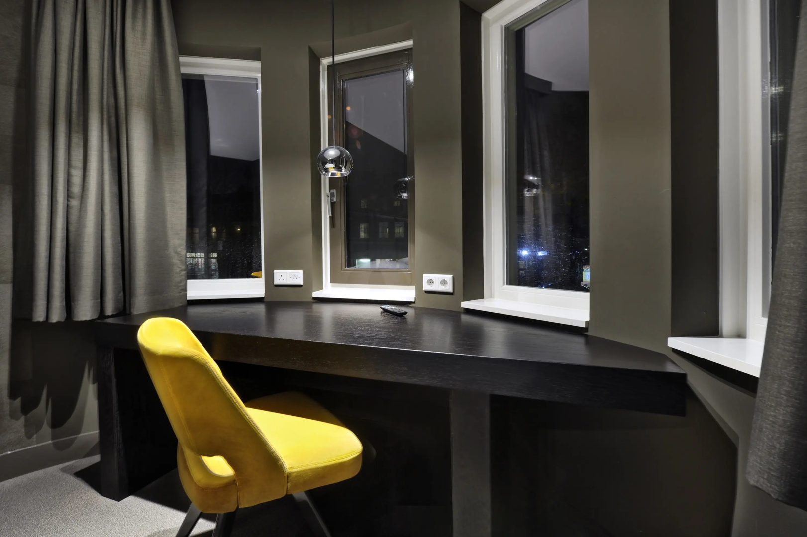 Amsterdam Forest Hotel