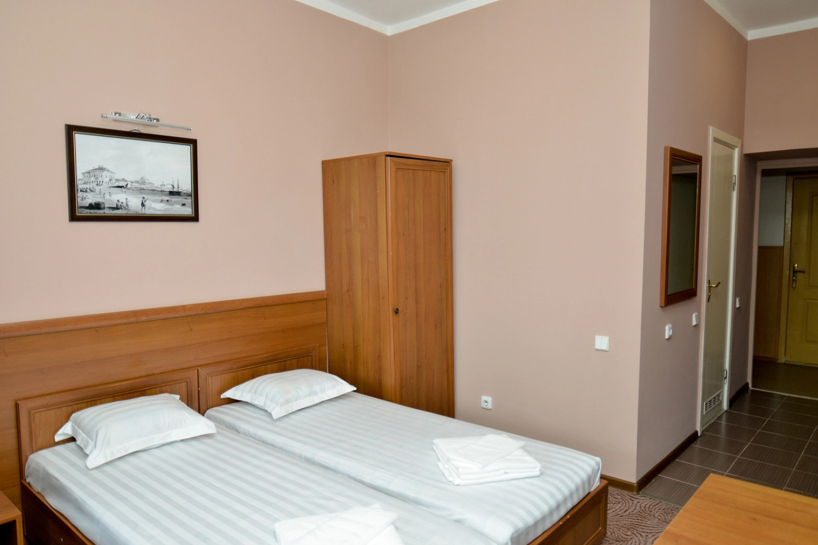 Корона(Евпатория)