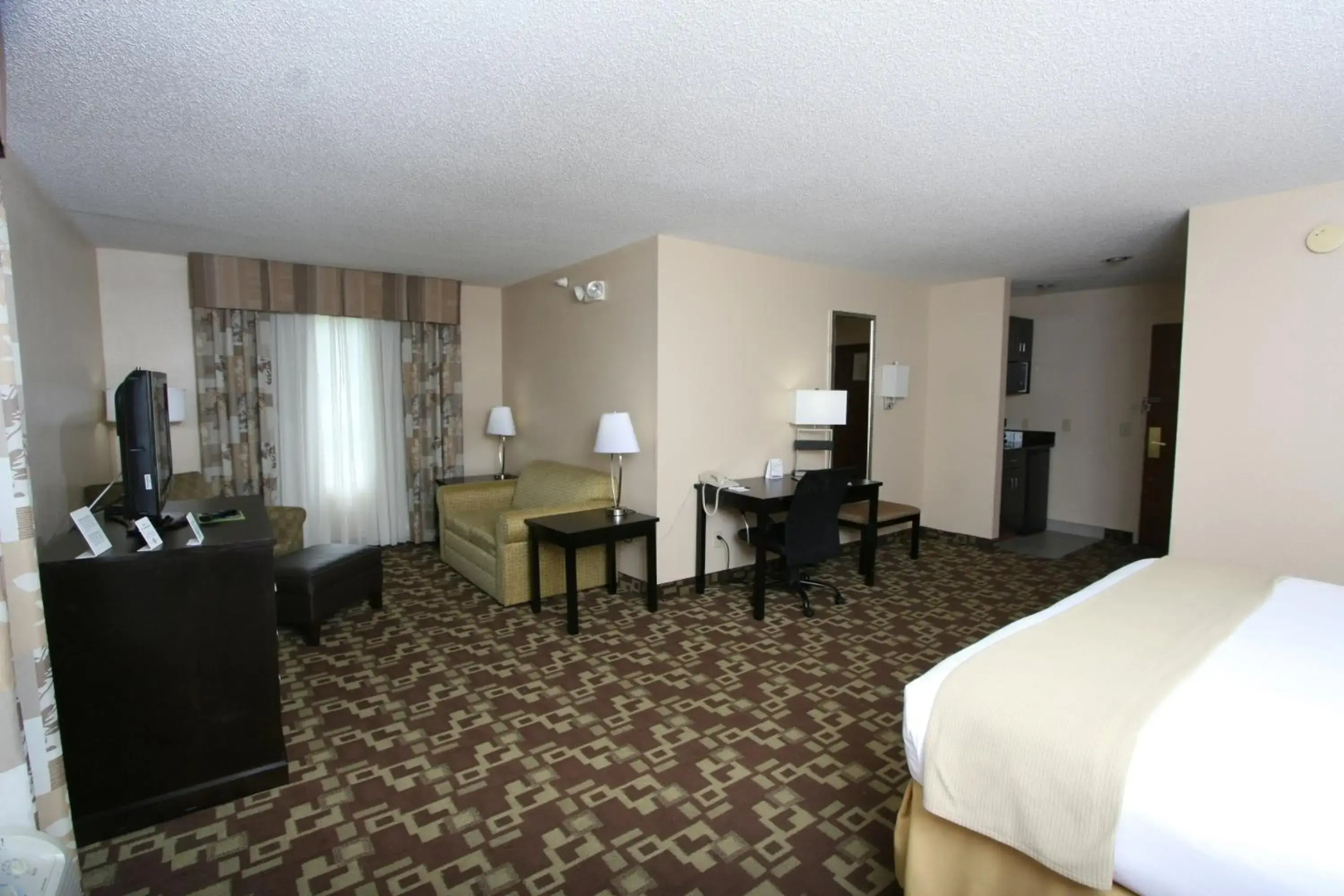 Country Inn & Suites by Radisson, Shelby, NC
