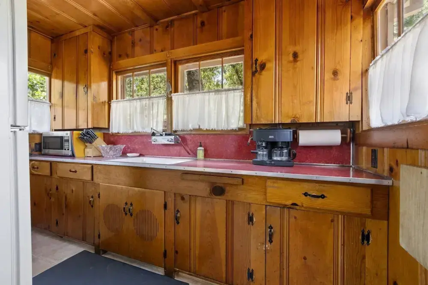 The Nest 4 Bedroom Cabin by Redawning