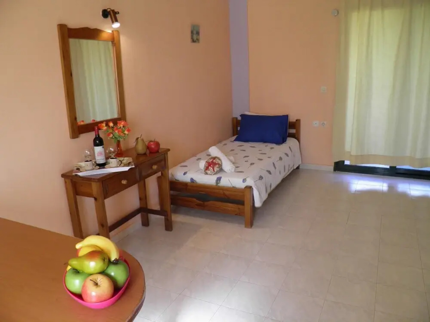 Studio in Corfou, With Pool Access, Balcony and Wifi
