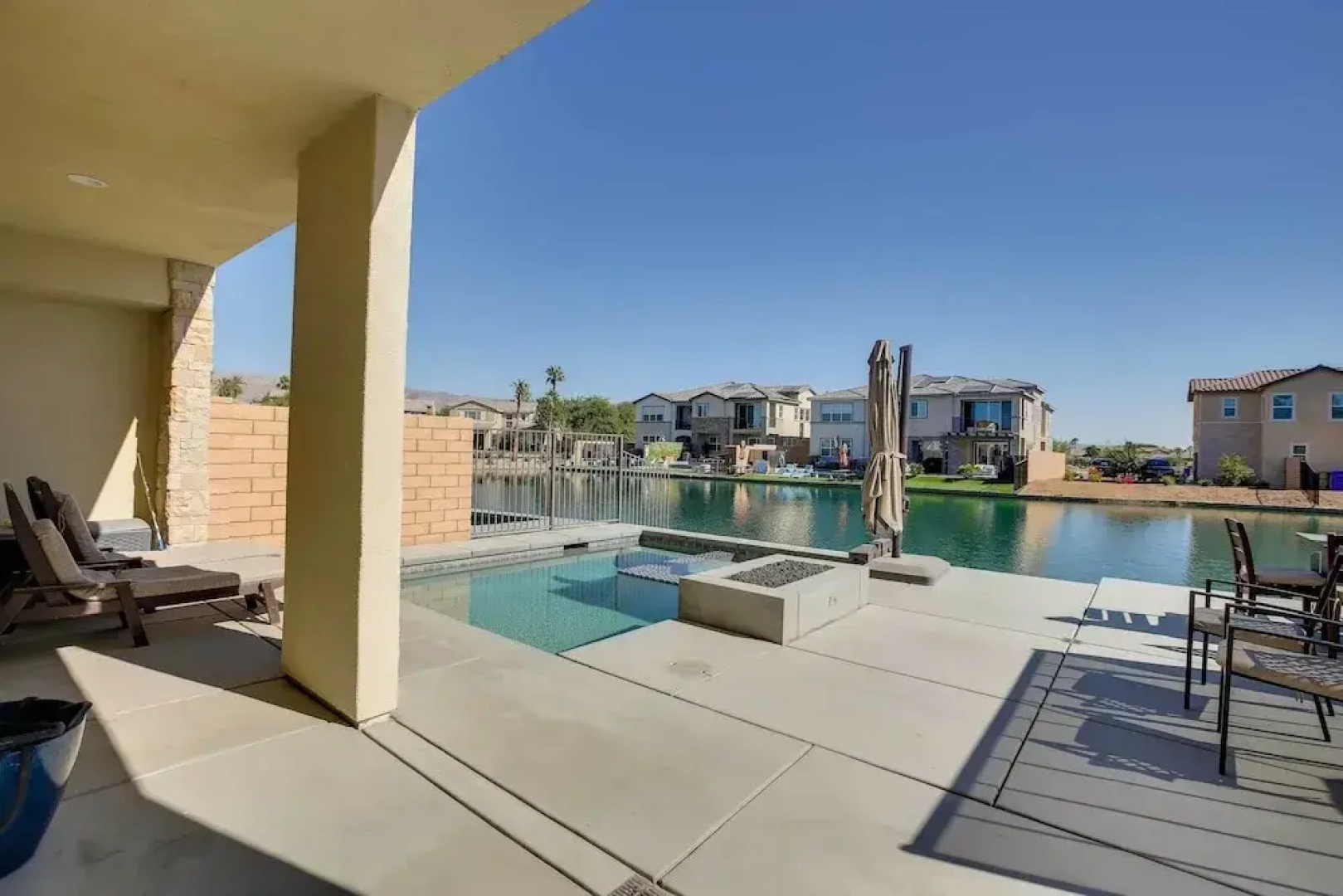 Lakefront Indio Villa: Private Pool & On-site Golf