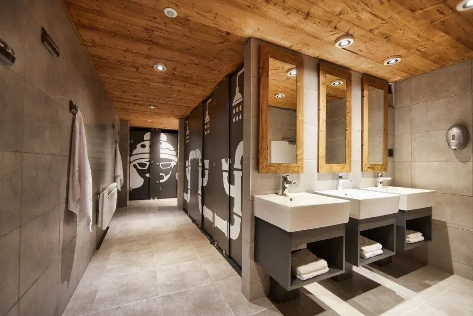 Moontain Hostel