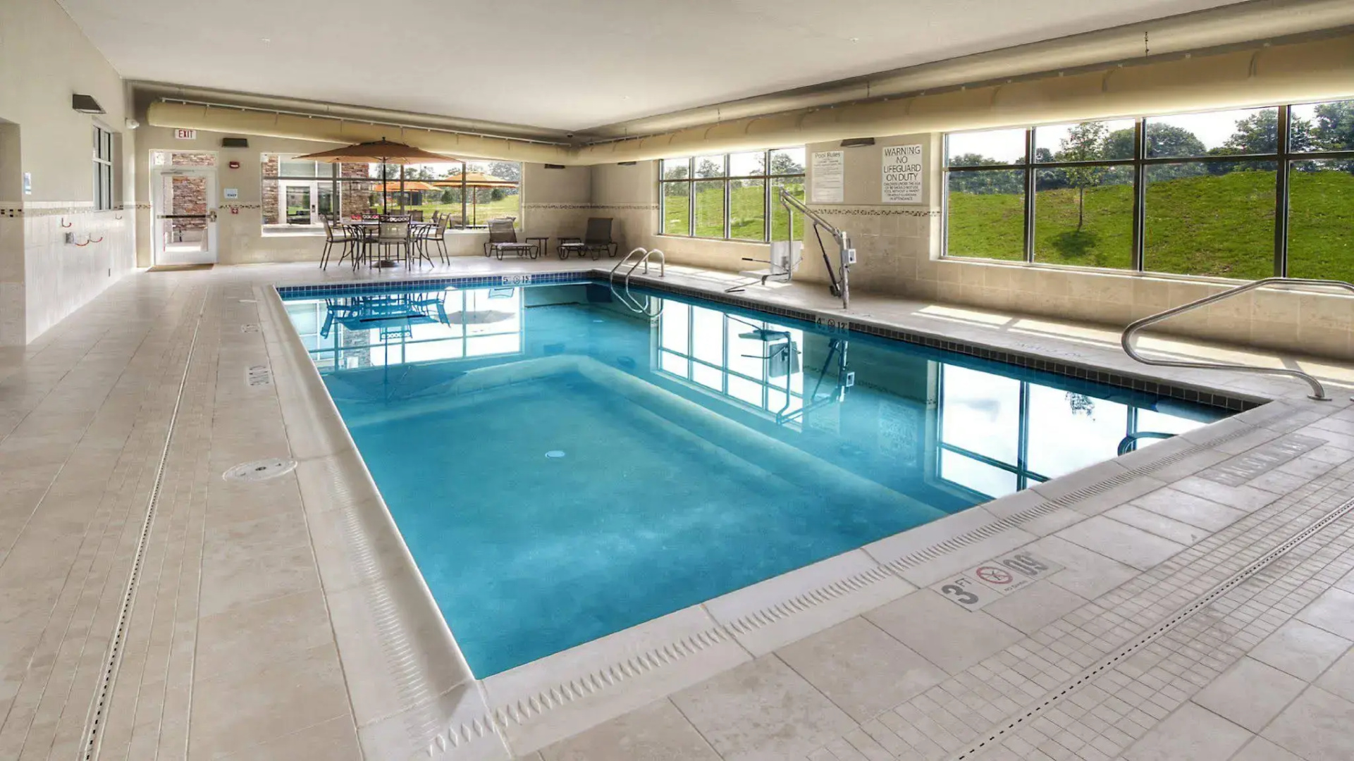 Holiday Inn Express & Suites Pittsburgh SW - Southpointe by IHG