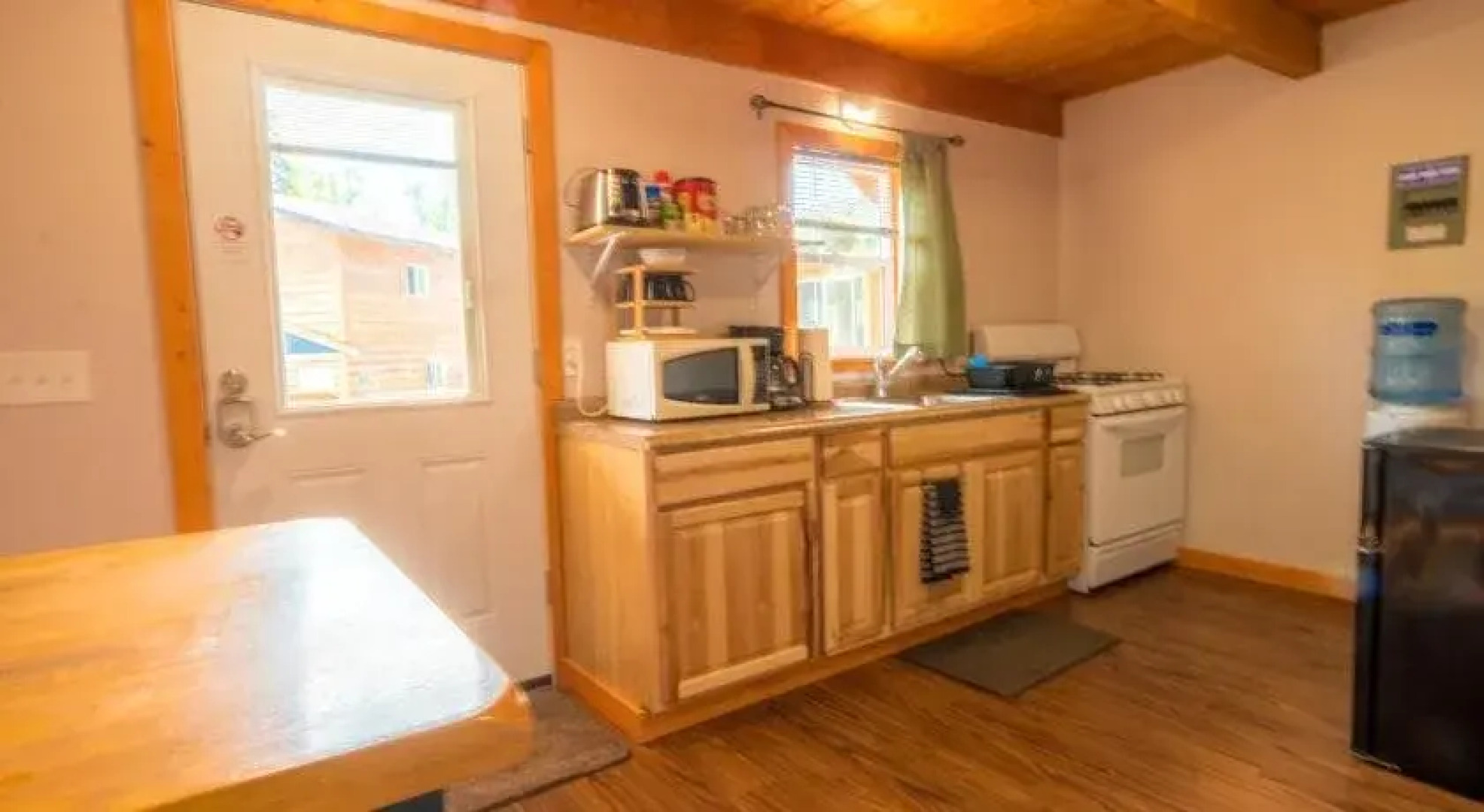 Talkeetna Love-Lee Cabins