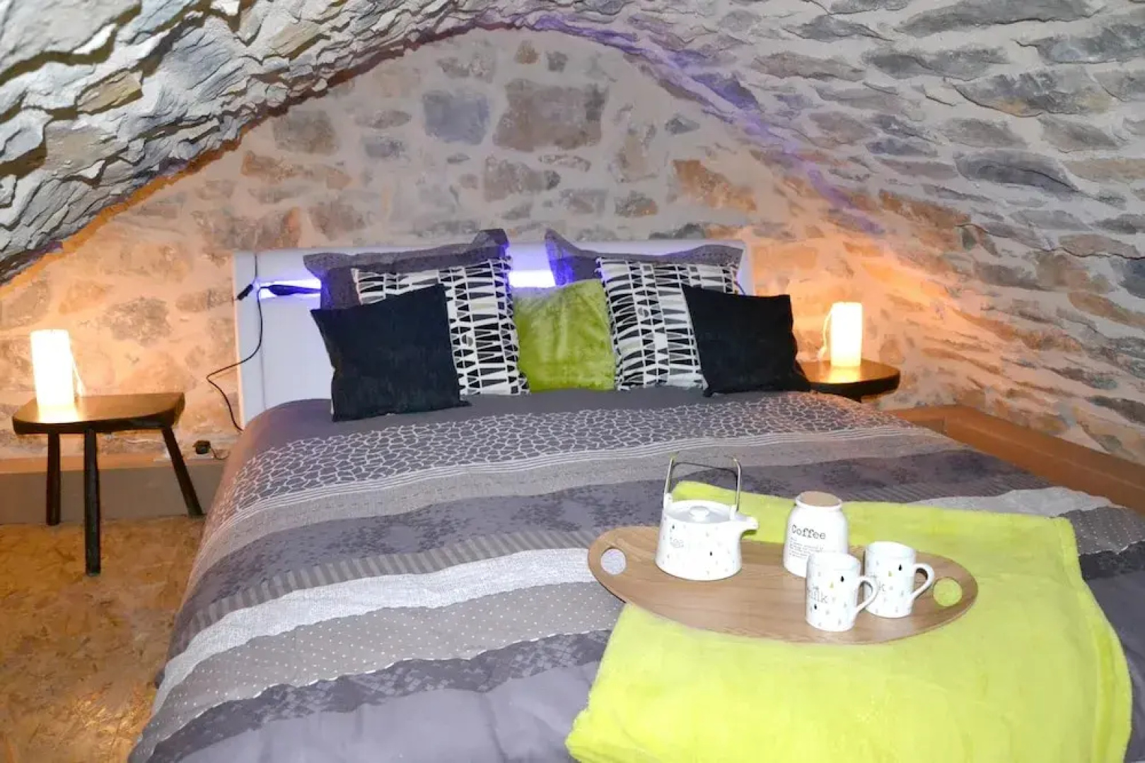 House With one Bedroom in Mostuéjouls, With Pool Access, Enclosed Gard