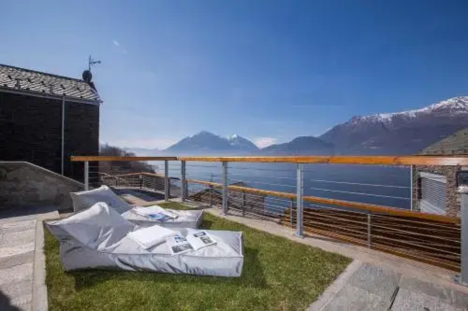 Riva Bellano Camelia