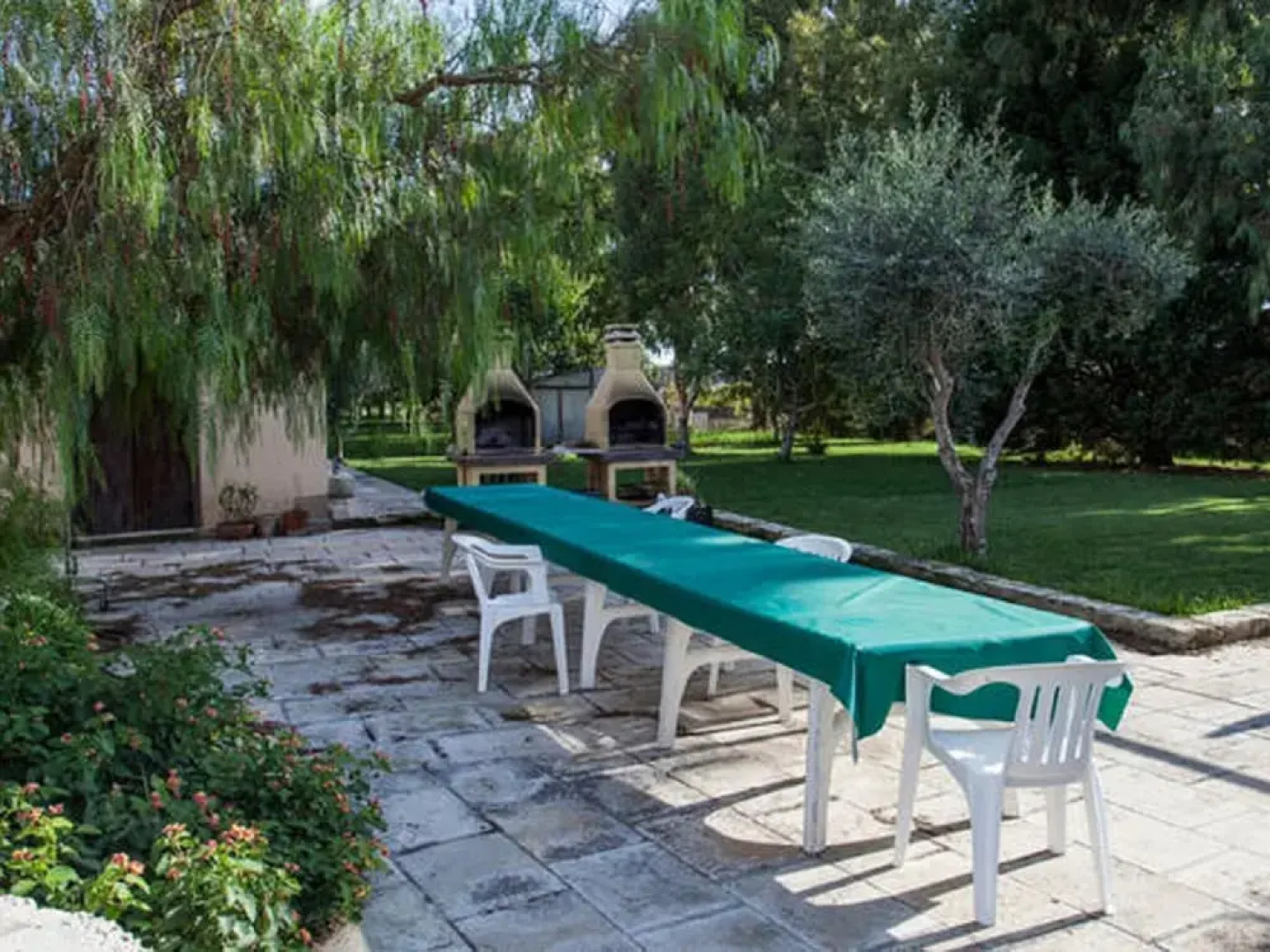 Vibrant Holiday Home in Matino With Swimming Pool