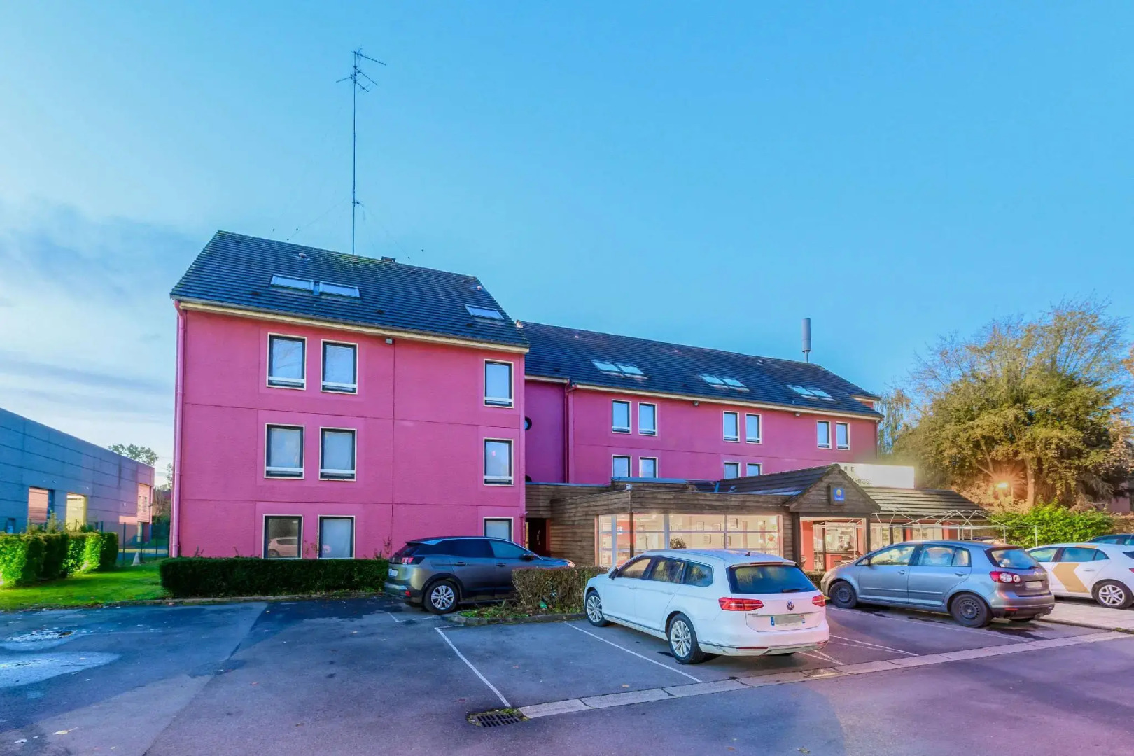 Kyriad Lille - Mons En Baroeul