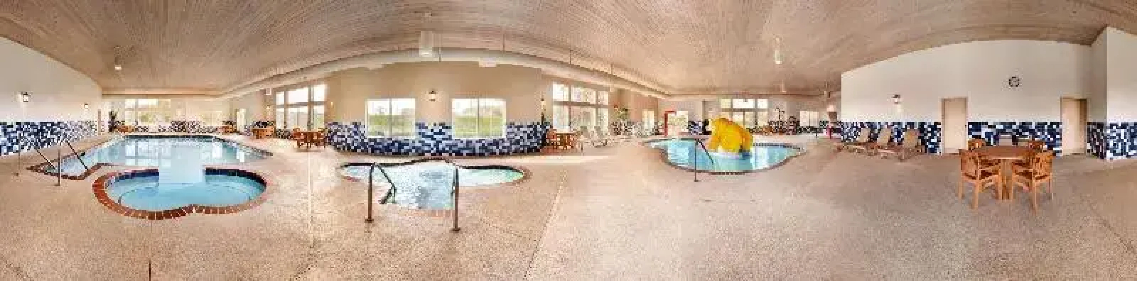 Country Inn & Suites Portage