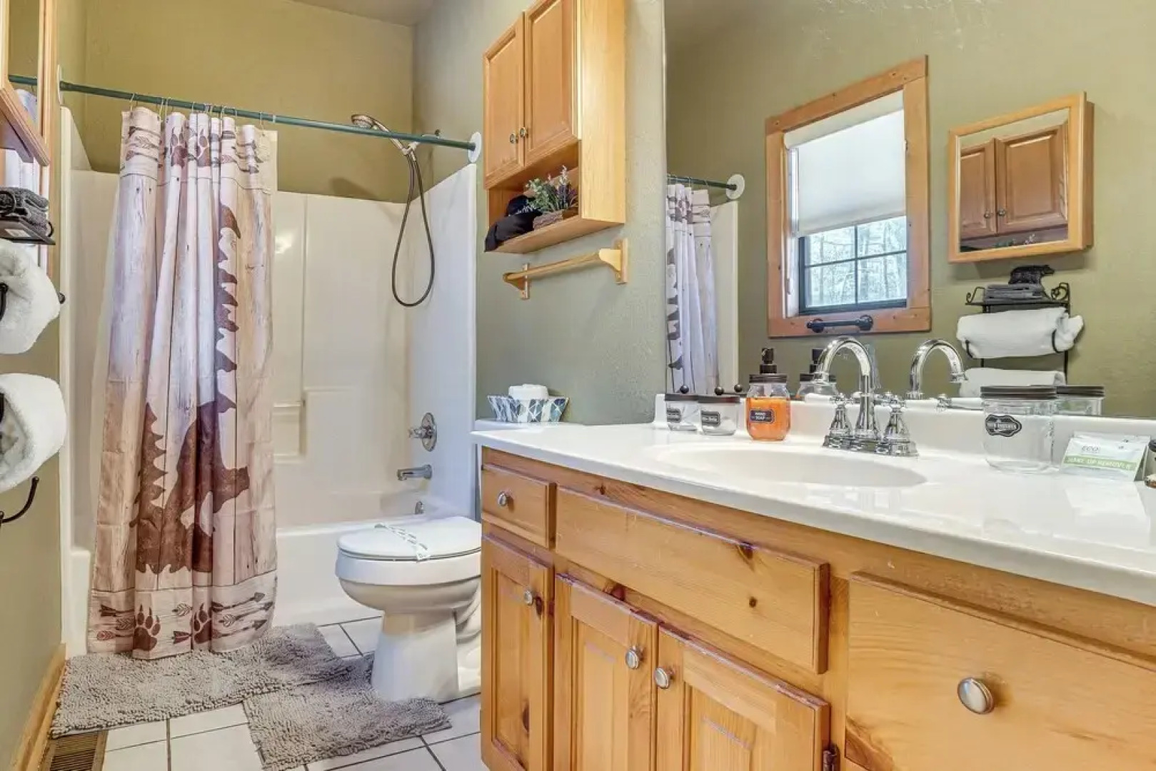 Pool, Hot Tub & Mountain Views: Cleveland Cabin