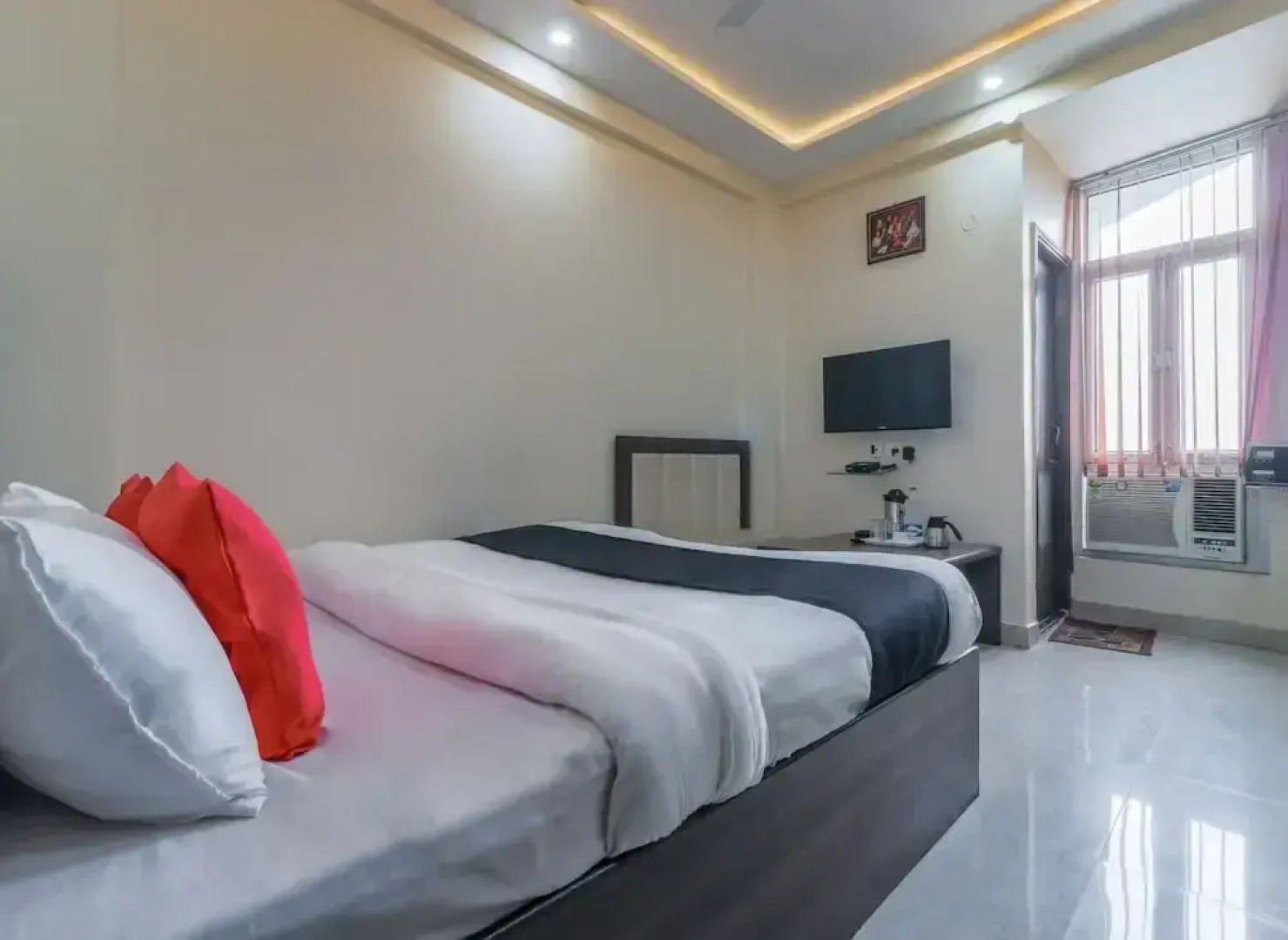 Hotel Mahadev Regency Kanpur