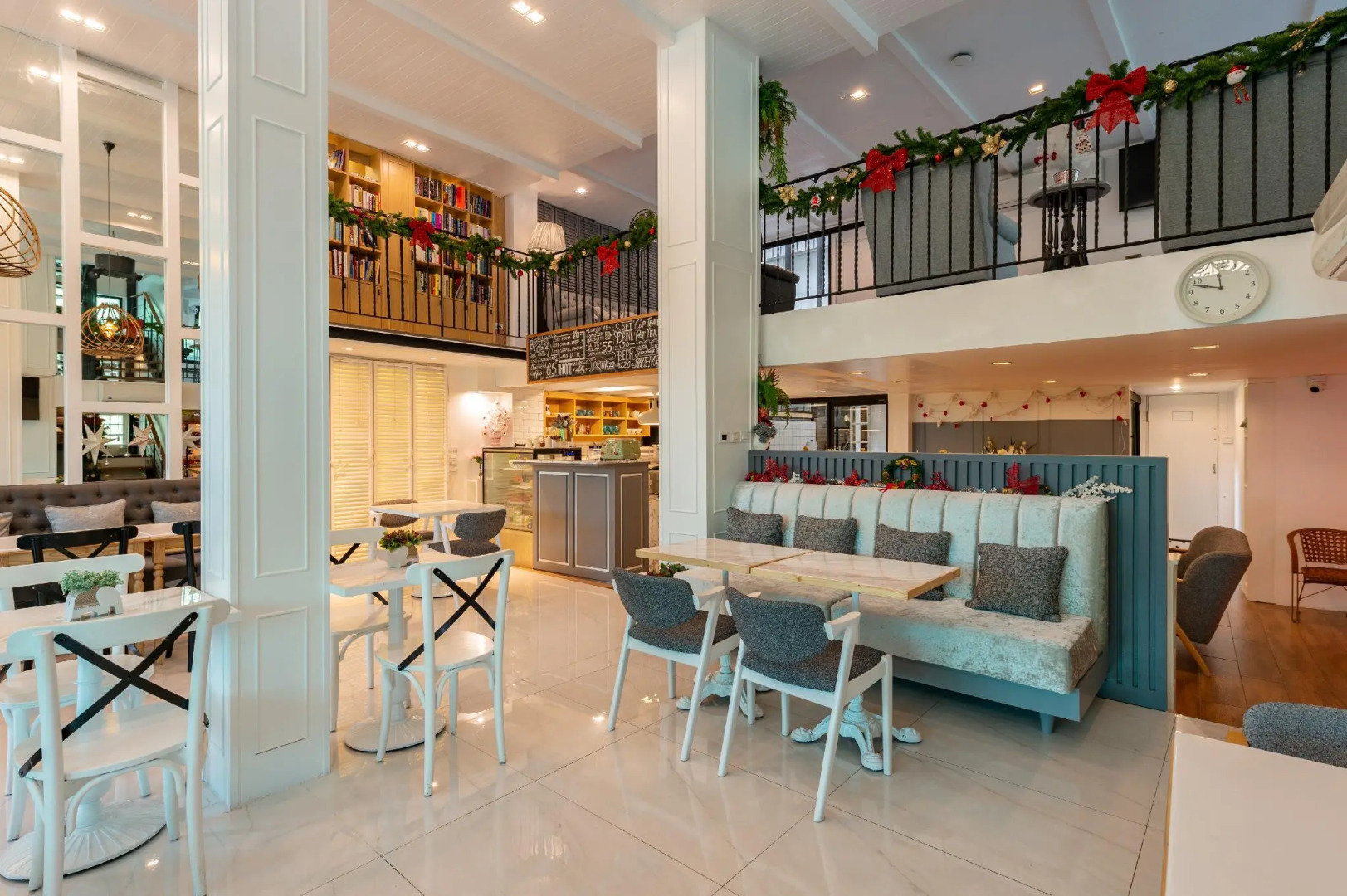 White Ivory Bed & Breakfast