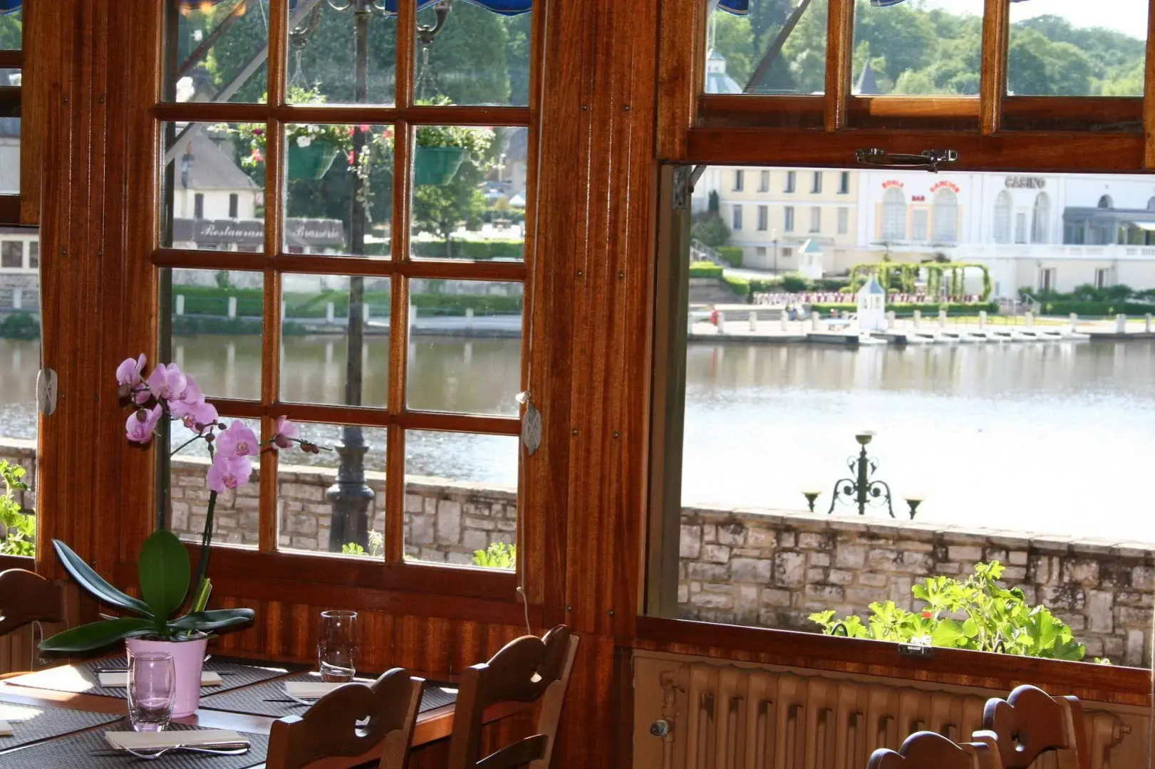 La Potinière Du Lac