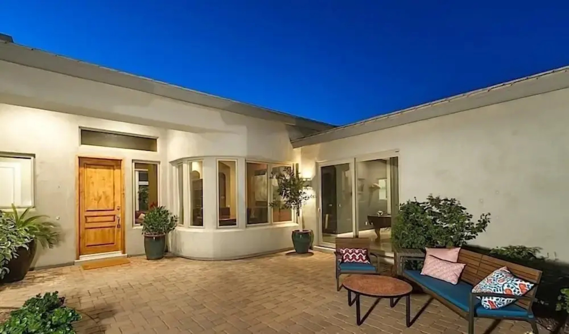 South by Southwest - Signature Vacation Rentals