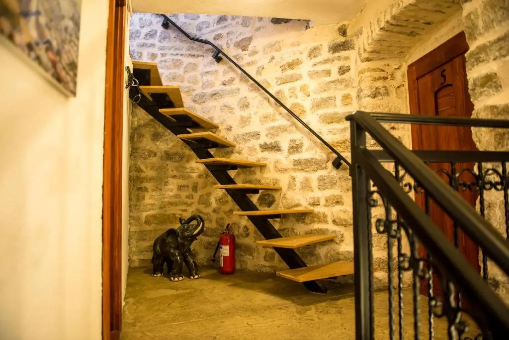 Antika Guesthouse