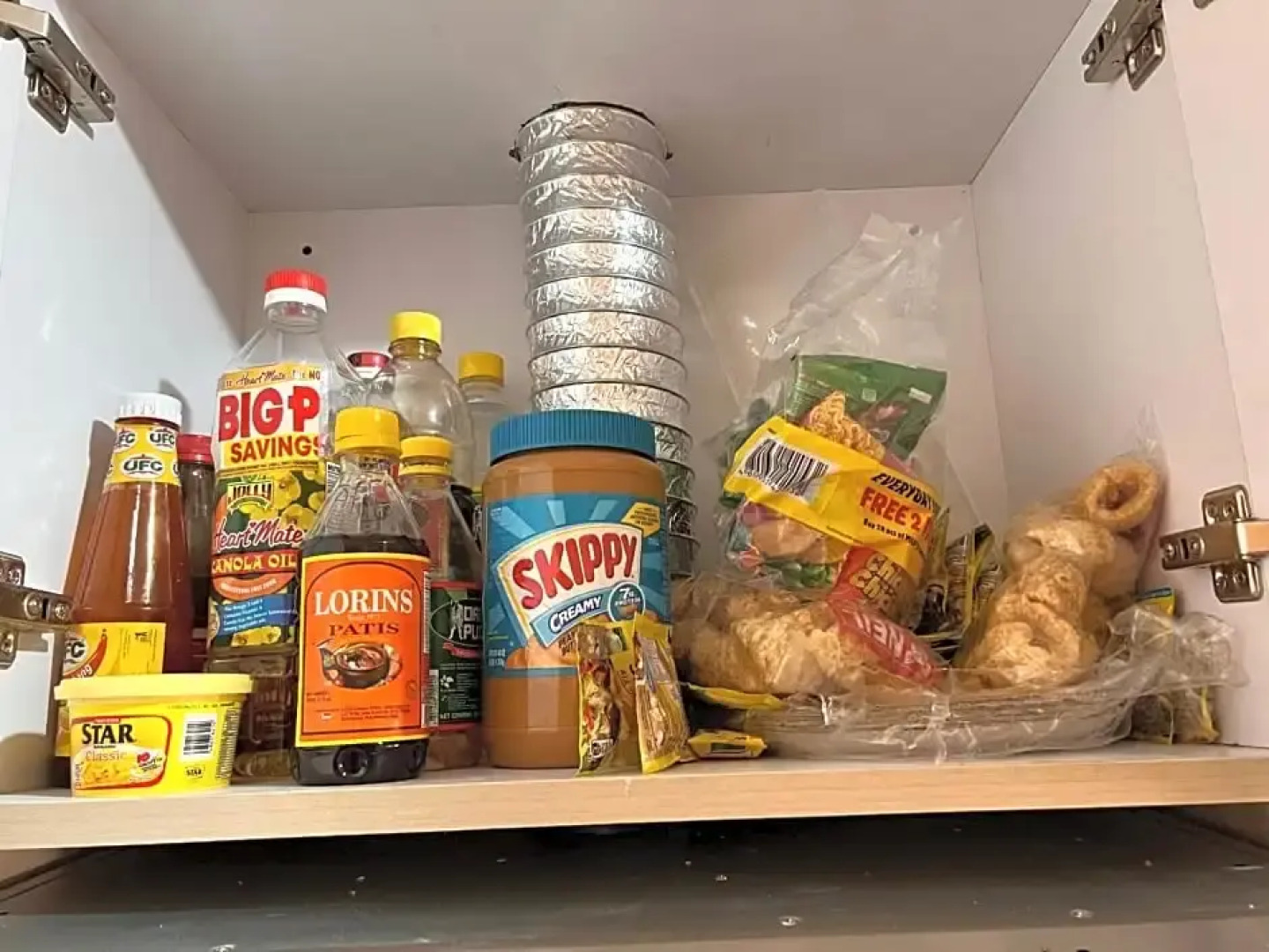 New Cozy 2 bedroom unit condotel for staycation with living room and kitchen set with pool