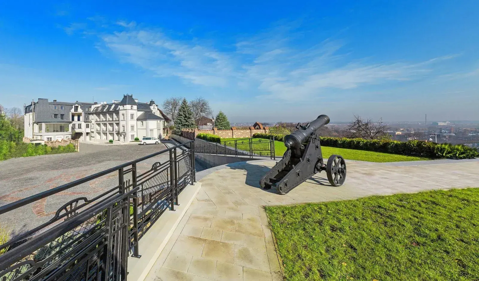 Бутик-отель «Kavalier»